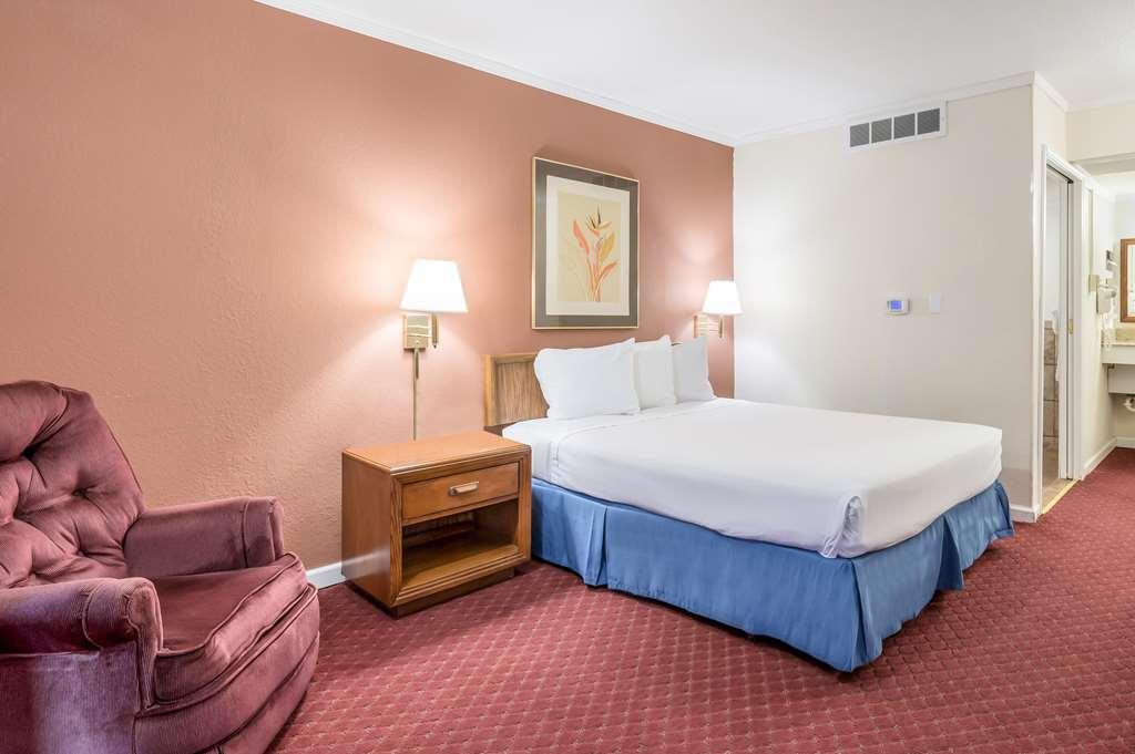 Americas Best Value Inn St. Joseph At I-29 Phòng bức ảnh