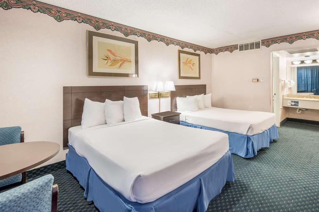 Americas Best Value Inn St. Joseph At I-29 Phòng bức ảnh