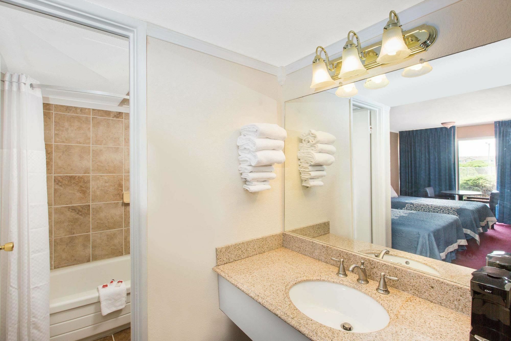 Americas Best Value Inn St. Joseph At I-29 Ngoại thất bức ảnh